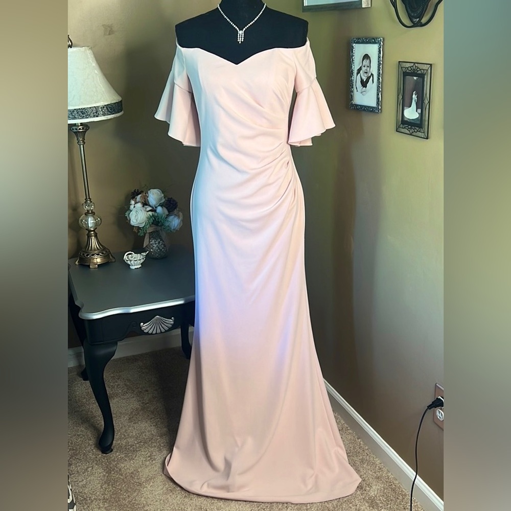 Calvin Klein off the shoulder formal dress; sz. 6 - Picture 1 of 13